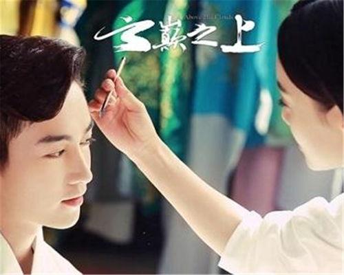 云巅之上,揭秘科技巨头背后的云端传奇